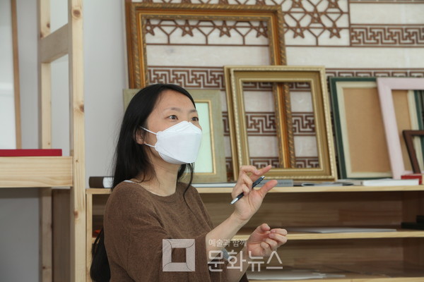 ​나나는 장르가 아닌 예술가의 진실성으로 작품을 표현한다고 전했다.