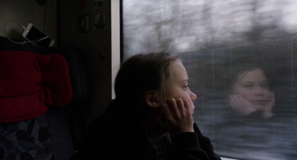 달리는 기차 안에서/ 사진=영화사 진진 제공