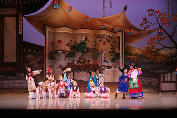 시집가는 날  (사진=리틀엔젤스예술단 제공)