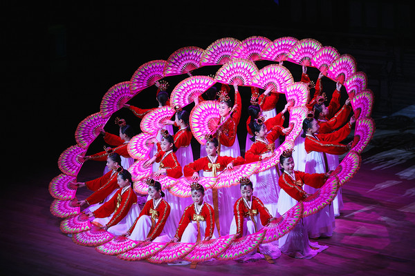 부채춤  (사진=리틀엔젤스예술단 제공)