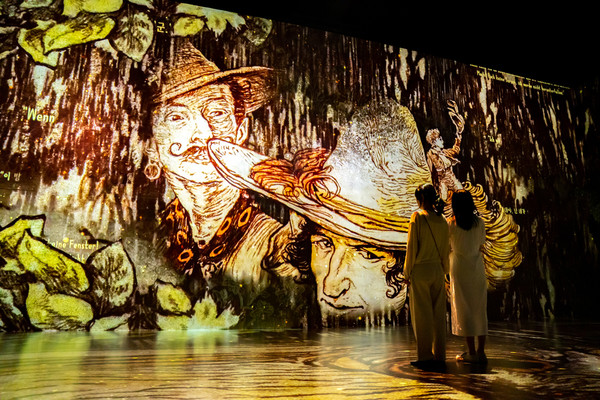 이머시브 미디어아트 ‘그림의 숲’ 존 – ‘엄지둥이’ 원화 / 사진=에스엠지홀딩스 제공