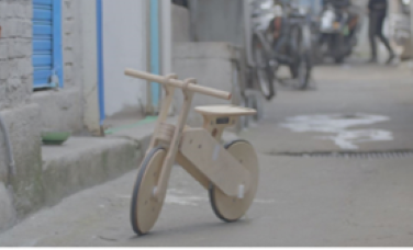 퍼스트 바이크(2019, 메이커원) : 어린이용 목재 자전거, 을지메이드 / 사진 = 서울시 제공