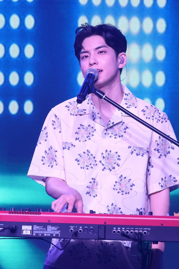 DAY6 (Even of Day)의 원필, 컴백 온라인 쇼케이스 / 사진 = JYP 제공