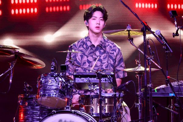 DAY6 (Even of Day)의 도운, 컴백 온라인 쇼케이스 / 사진 = JYP 제공