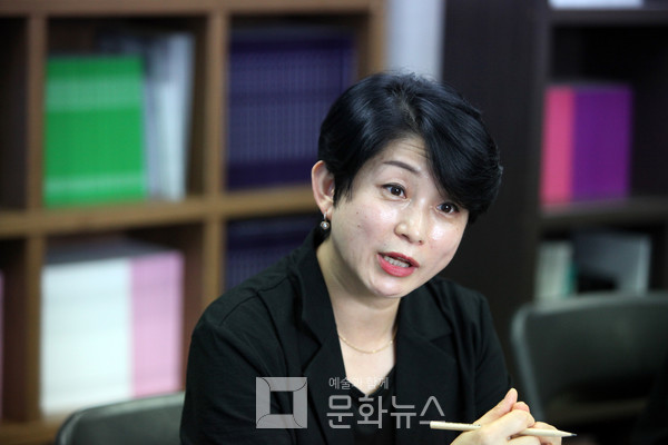 배우이자 연출가, 극작가이자 청소년들의 스승인 이훈경 예술감독 / 사진 = 문화뉴스