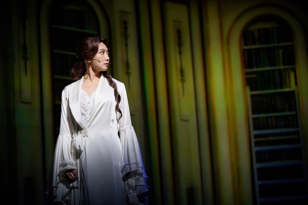 뮤지컬 '드라큘라' 공연사진_내가 날 수 있다면(If I Had Wings)_임혜영 /사진=오디컴퍼니 제공