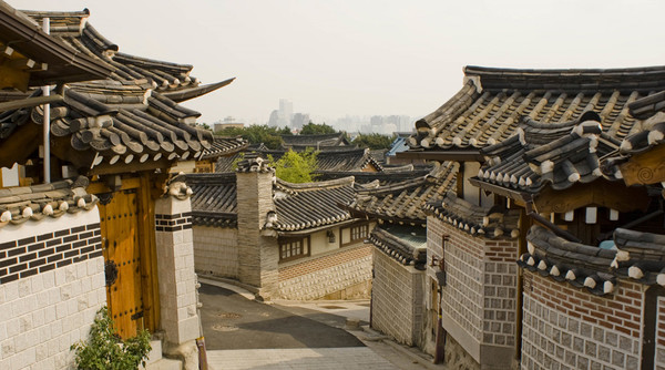 어느새 전통한옥이라는 인식을 갖게된 북촌 한옥마을/사진=서울한옥포털