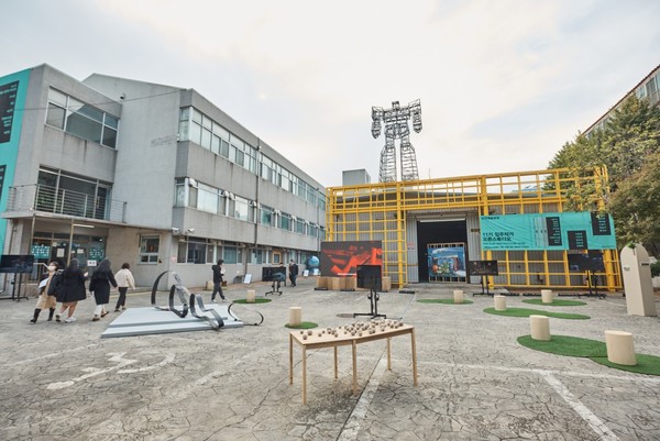 2020년에 진행한 금천예술공장 11기 입주 작가 오픈스튜디오/사진=서울문화재단 제공