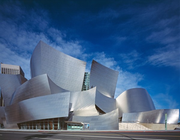 프랭크 게리의 대표작중 하나인 월트 디즈니 콘서트 홀(Walt Disney Concert Hall)/사진=Pixabay ©Falkenpost