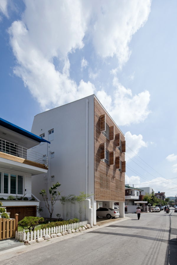 스마트건축사사무소의 첫 프로젝트였던 루버하우스/사진=스마트건축사사무소 제공 ©문정식