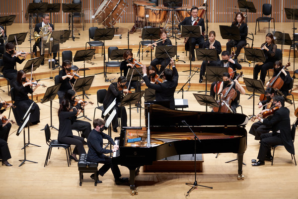 길트버그는 서울시향과의 베토벤 피아노협주곡 제2번 연주에선 독주자적 기량으로 이끒어간 느낌을 받았다. (사진 서울시향)