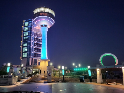 장흥 정남진 우산도 관광지, '불빛정원'으로 새 단장/사진=전남 장흥군 제공