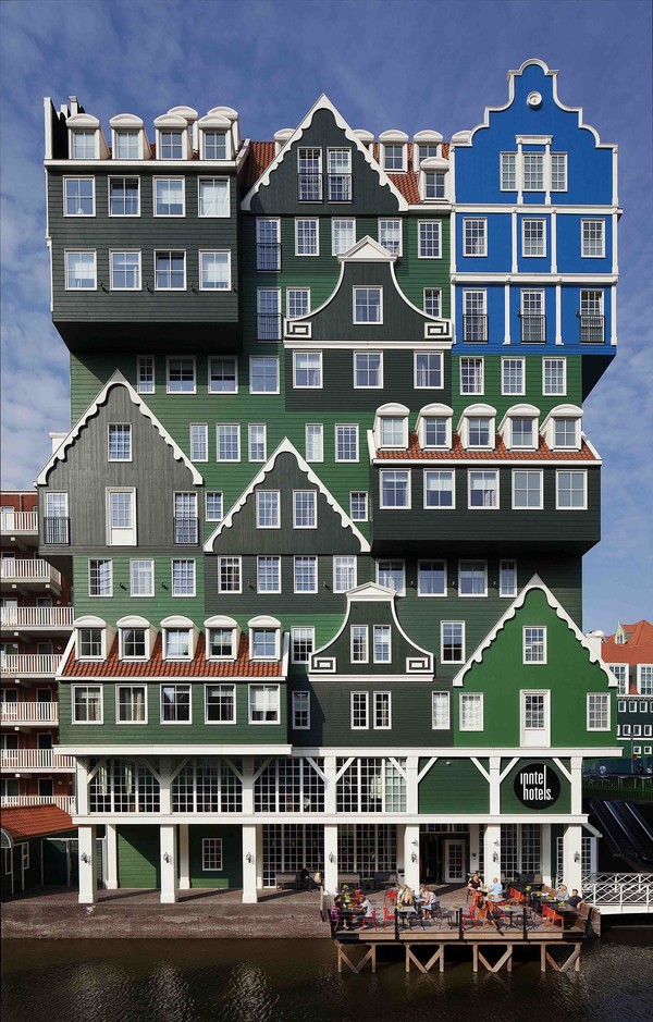 인텔호텔 암스테르담 잔담의 모습. 약 70개의 집의 층층이 쌓인 외관으로 사람들의 이목을 이끌었다./사진=건축사사무소 WAM 홈페이지