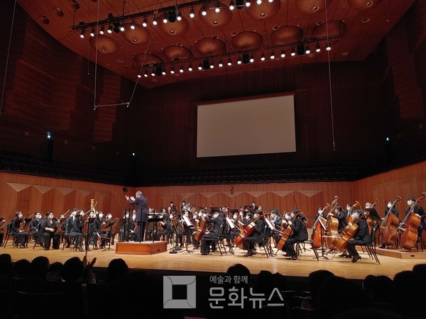 5월 '마음을 담은 클래식' 커튼콜