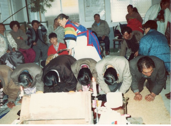 남해안별신굿 초대 인간문화재 정모연 선생과 정영만 선생이 같이 했던 마지막 별신굿 (1989년)