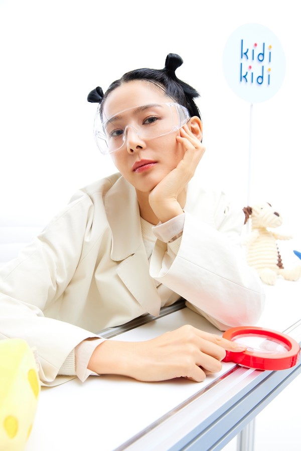 사진 = 이랜드 키디키디, 김나영과 '나다운 육아 연구소' 캠페인 화보 / 이랜드 제공