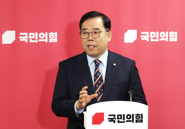 국민의 힘 박성중, 악의적인 자막으로 '선거 조작' 끌어낸 JTBC 향해 경고 / 사진제공=연합뉴스