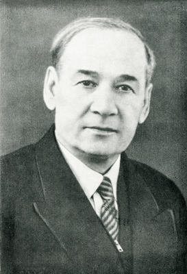 투르크 문헌학자 겸 민속인류학자인 나키 시라지예비치 자키로프(Наки Сиразиевич Закиров, 1899 - 1992) 