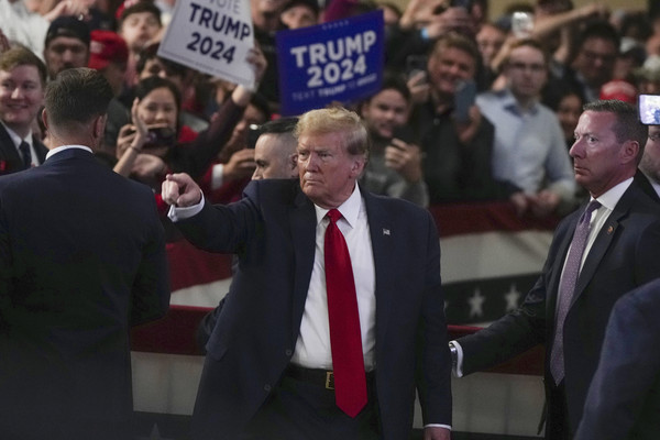 대선 유세 중 트럼프 / 사진 = 연합뉴스