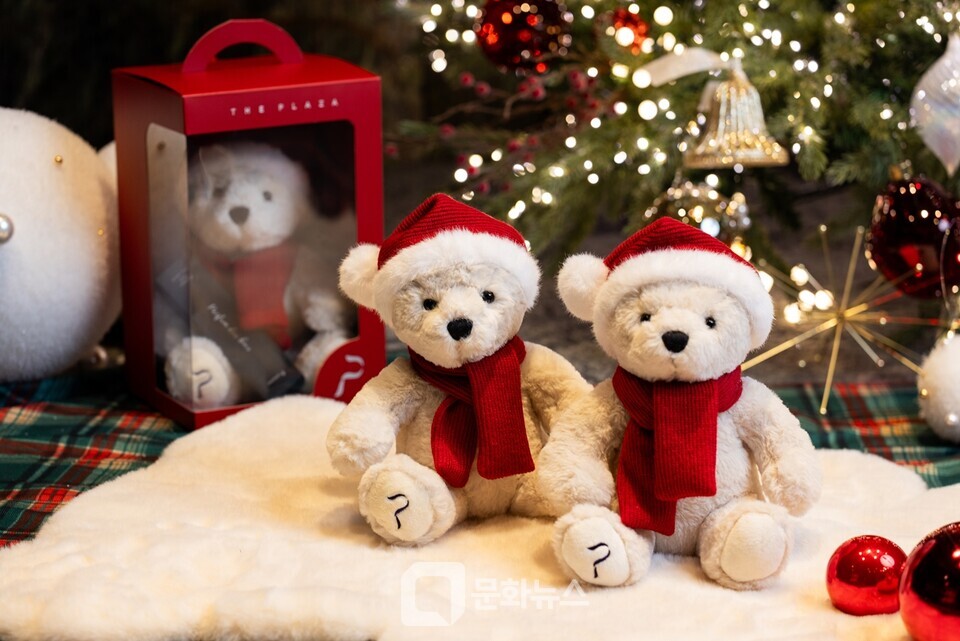 더 플라자 PB 상품 산타 베어 / 사진제공=한화호텔&리조트