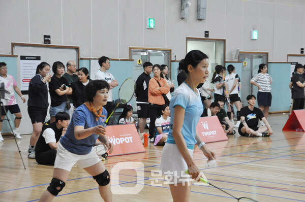 사진 2025년 TOWPOT 및 동구협회장기 배드민턴대회