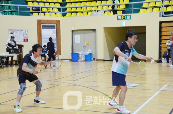 사진 2025 경주시 전국시니어배드민턴대회
