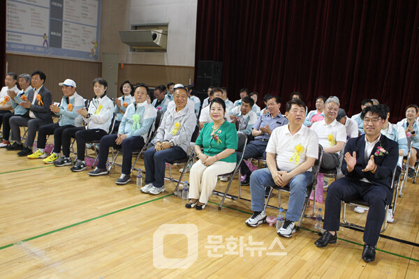 사진 제22회 강북구협회장기 여성부배드민턴대회 개회식