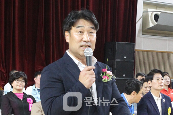 사진 제22회 강북구협회장기 여성부배드민턴대회