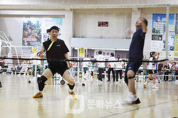 사진 제22회 강북구협회장기 여성부배드민턴대회