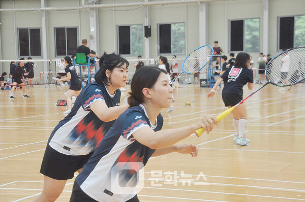 사진 제6회 PJB 스포츠배 겸 2025 대구광역시협회장기 생활체육 배드민턴대회