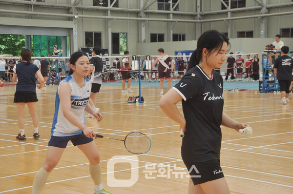 사진 제6회 PJB 스포츠배 겸 2025 대구광역시협회장기 생활체육 배드민턴대회