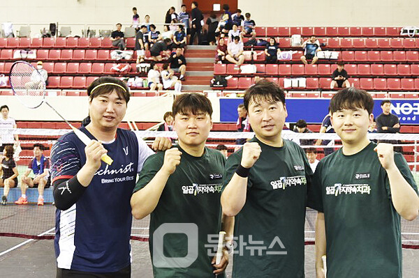 사진 제6회 PJB 스포츠배 겸 2025 대구광역시협회장기 생활체육 배드민턴대회
