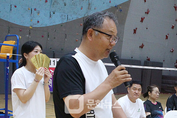 사진 제6회 가평자라섬배 전국배드민턴대회