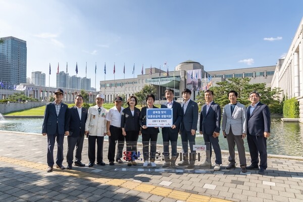 ‘광복 80주년 의미 더했다’…HDC현대산업개발, 용산 보훈유공자에 생활용품 전달 / 사진=HDC현대산업개발