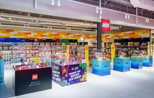 ‘팬심을 잡았다’…레고코리아, 아이파크몰에 협업 세트 총출동 / 사진=레고코리아