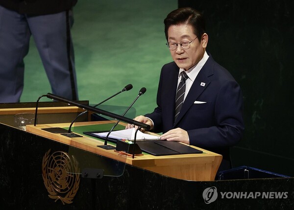 이재명 대통령이 23일(현지시간) 미국 뉴욕 유엔본부 총회장에서 기조연설을 하고 있다. 뉴욕 연합뉴스
