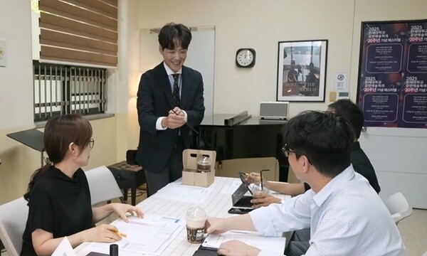 ‘카 교수’ 카이, “노래 잘하려면 ‘이것’ 풍부해야…”…‘나 혼자 산다’서 대학교수 일상 첫 공개 / 사진=MBC