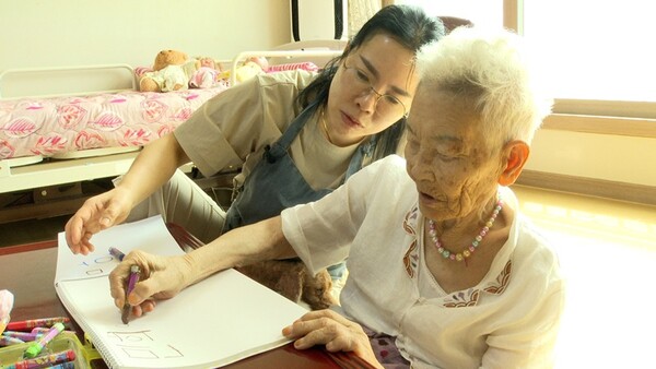 ‘치매 엄마와 명랑 막내’…금례·복교 씨의 서로를 지키는 하루하루 / 사진=KBS