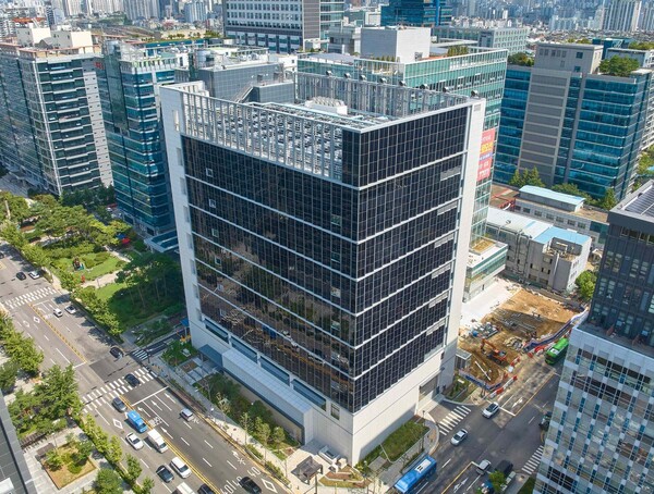 ‘해외 데이터센터 수주 폭발’…DL이앤씨, 가산 데이터센터 조기 완공 / 사진=DL이앤씨