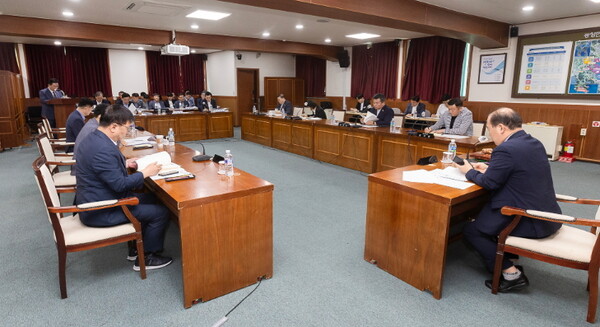 광양만권경제자유구역청 제151회 조합회의, 행정사무감사계획 승인과 공무직·청원경찰 규정 개정안 의결