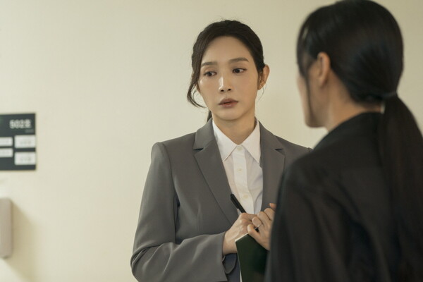 ‘퍼스트레이디’ 유진·이민영, 15년 전 은밀한 밀담…“의미심장 독대에 긴장 최고조” / 사진=MBN ‘퍼스트레이디’