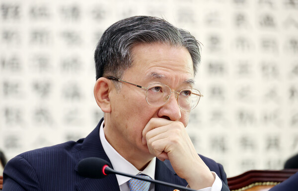 정성호 법무부 장관이 지난달 30일 서울 여의도 국회 법제사법위원회에서 열린 종합감사에 출석한 모습. 연합뉴스