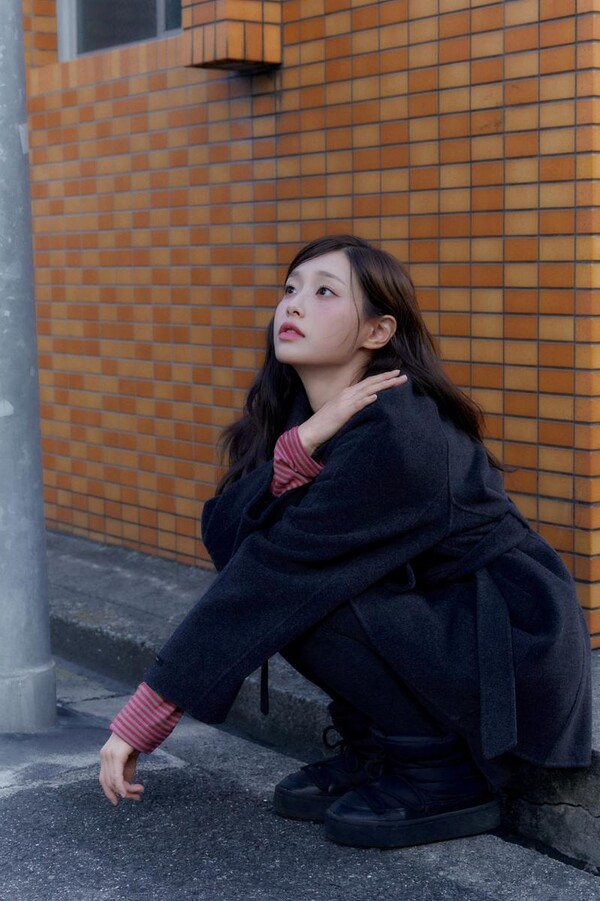 ‘64만 장 판매 신화’…로엠·츄, 겨울 코트로 직장인 취향 저격 / 사진=이랜드월드