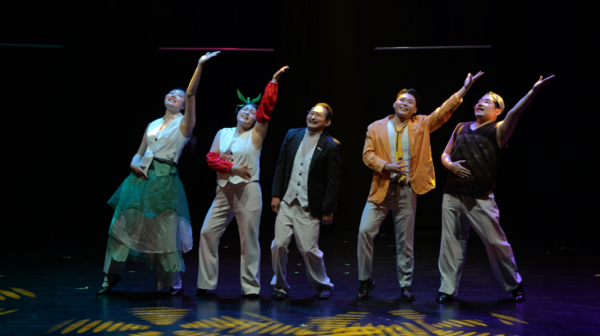 AI 시대 직장인의 민낯…뮤지컬 ‘셔츠(SHIRTS.)’ 웃음과 현실 직격 / 사진=부산문화재단