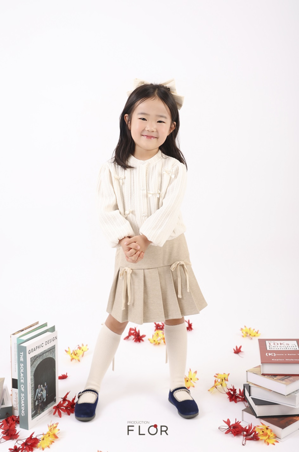 한 장의 동화처럼, 가을 그리는 조예린 모델 / 사진=플로르