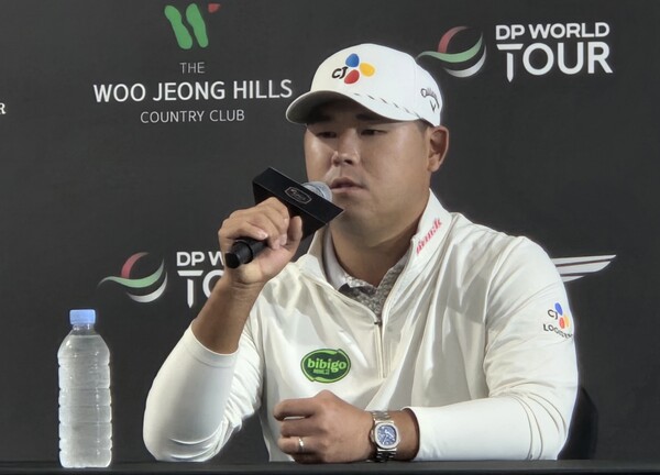 김시우가 22일 충남 천안 우정힐스 컨트리클럽에서 열린 제네시스 챔피언십 공식 기자회견에서 발언하고 있다. 2025.10.22