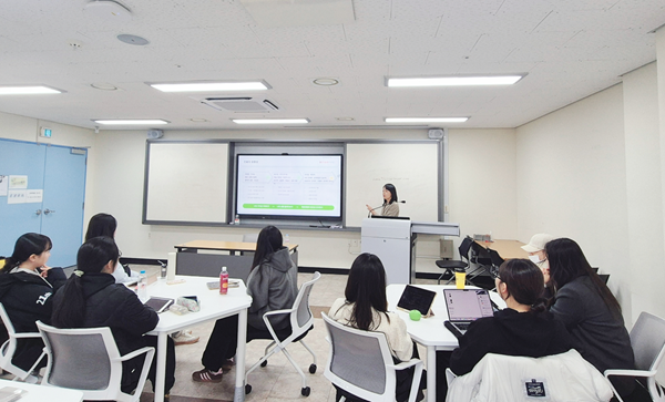 지난 20일 특강모습(국립부경대학교 유아교육과 제공)