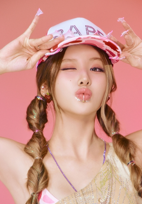 ** 로또 1214회 황금손: 키스오브라이프 벨, 선한 영향력으로 행운의 기운을 전하다!
**